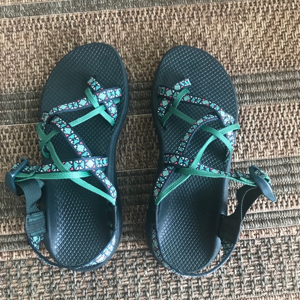 Women’s Chacos Size 9